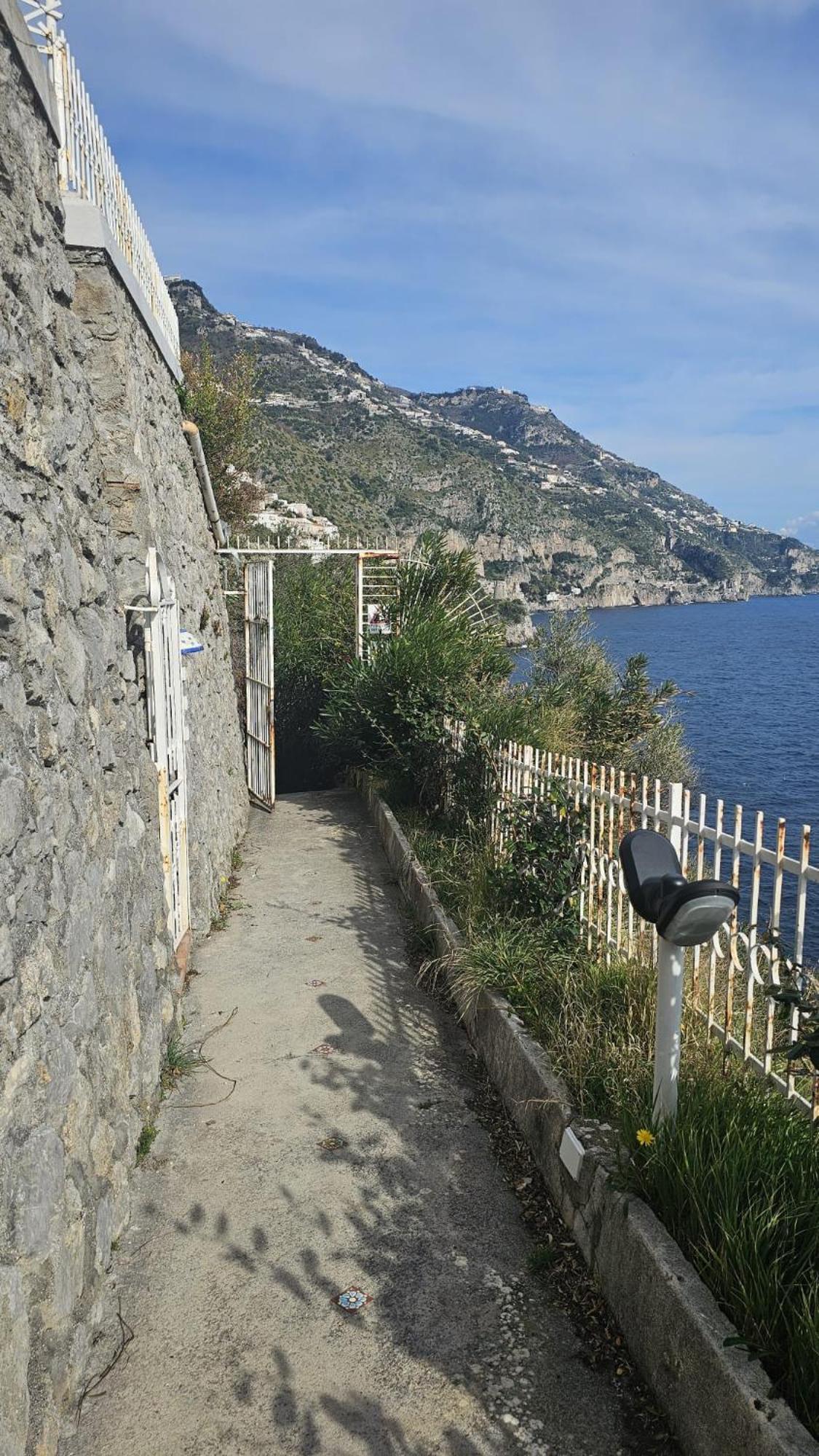 Casa La Scogliera Apartment Praiano Exterior photo
